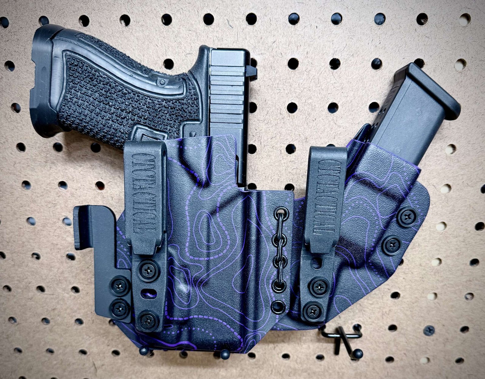 Chaos "IWB lighted/non light-bearing sidecar"